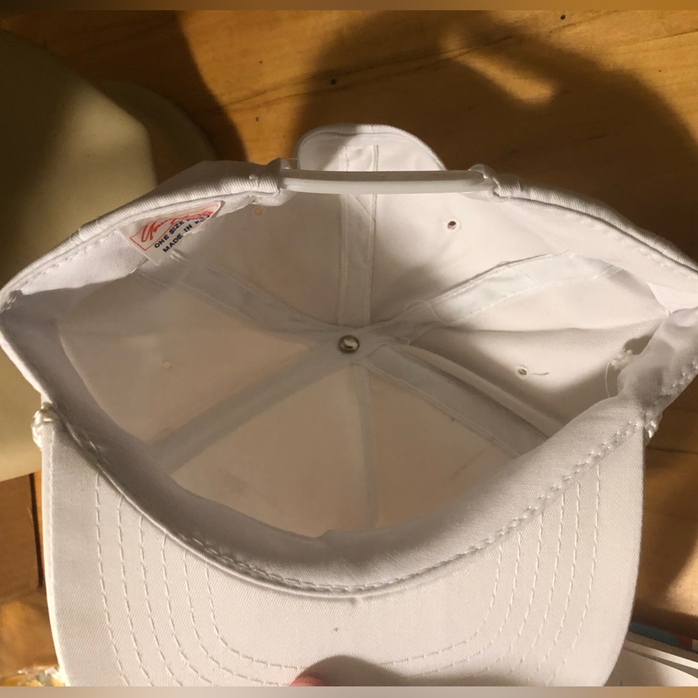 V8 Racing hat - Picture 5 of 5